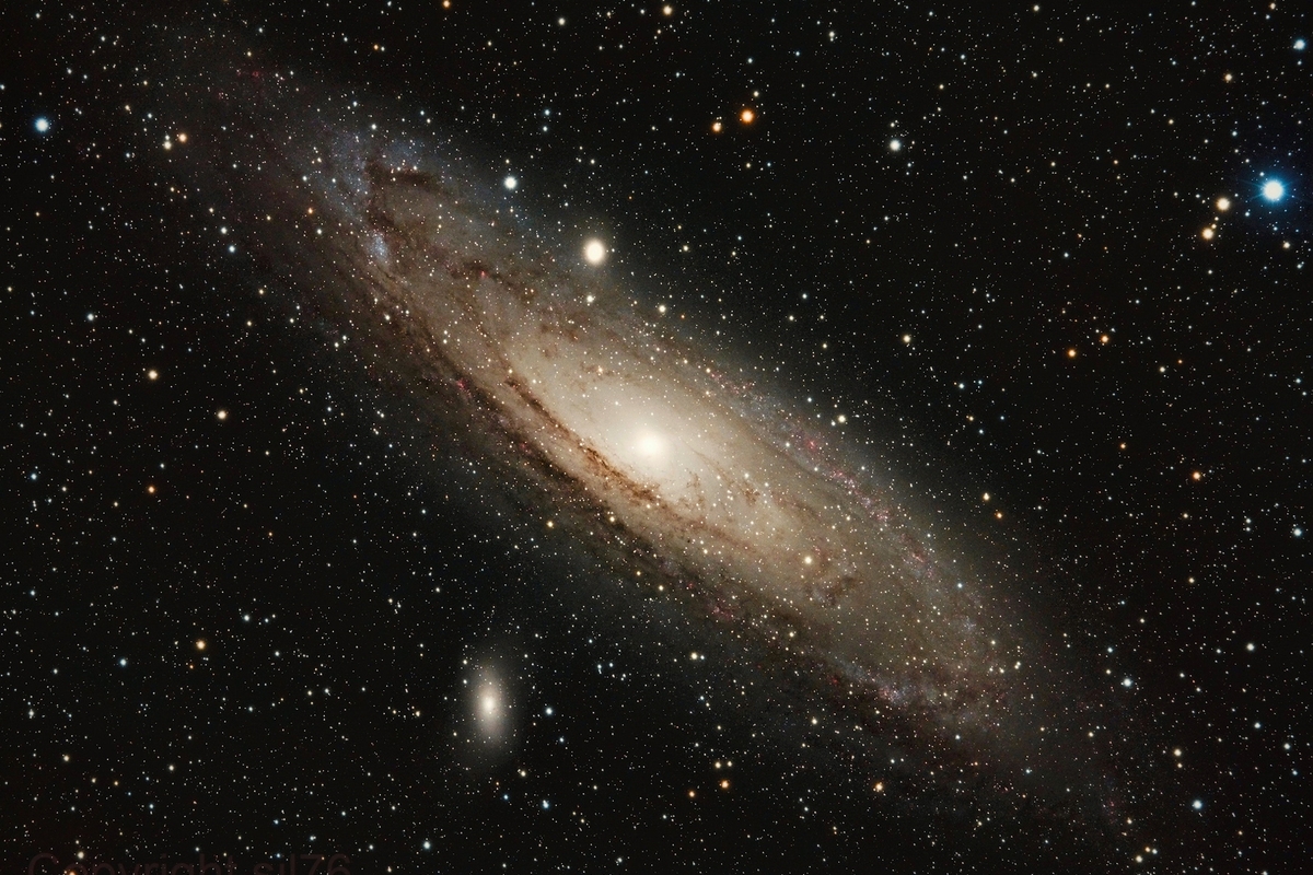 fotografia astronomica della galassia M31 Andromeda