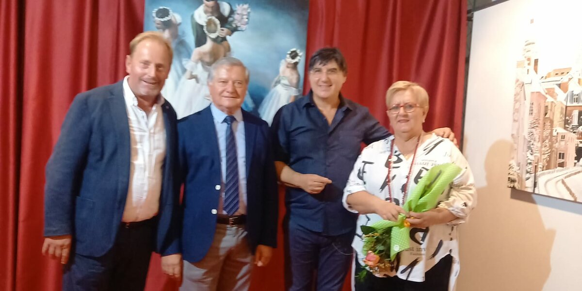 Il Presidente del Parco del Monviso Dario Miretti, il Sindaco di Caramagna Piemonte Francesco Emanuel, lo storico dell’arte Giorgio Gregorio Grasso e la pittrice Tiziana Tardito