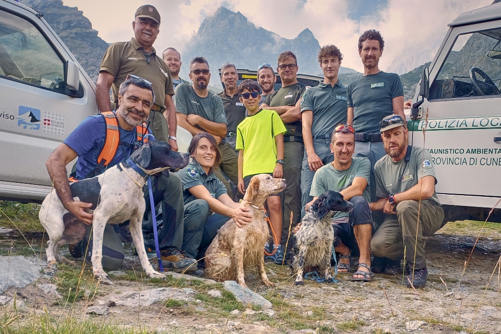 foto di gruppo dei partecipanti alle attività di monitoraggio