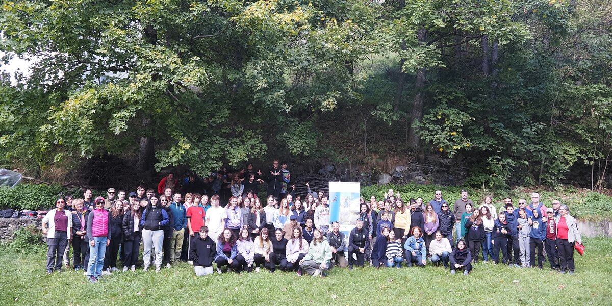 foto di gruppo dei partecipanti alle attività