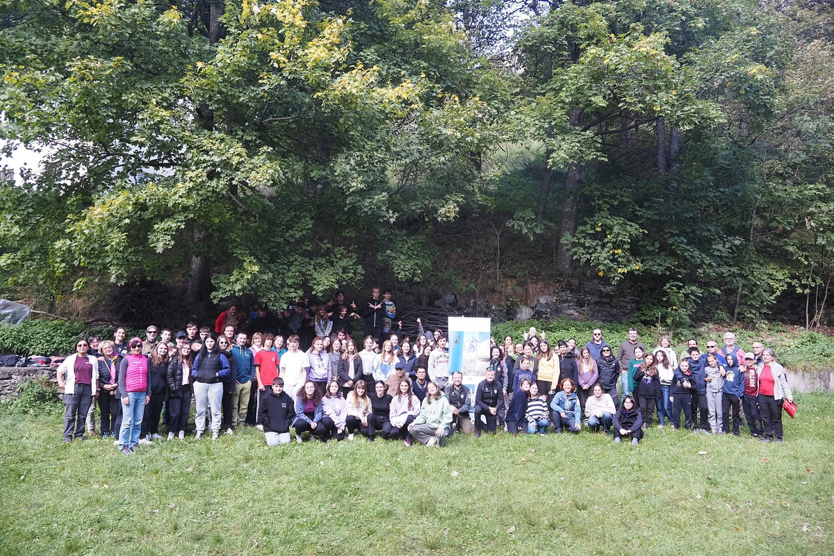 foto di gruppo dei partecipanti alle attività